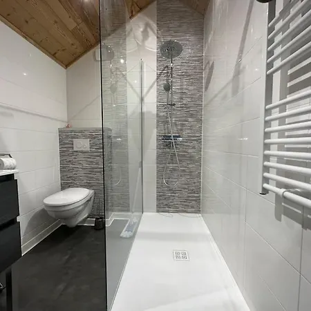Chalet Django